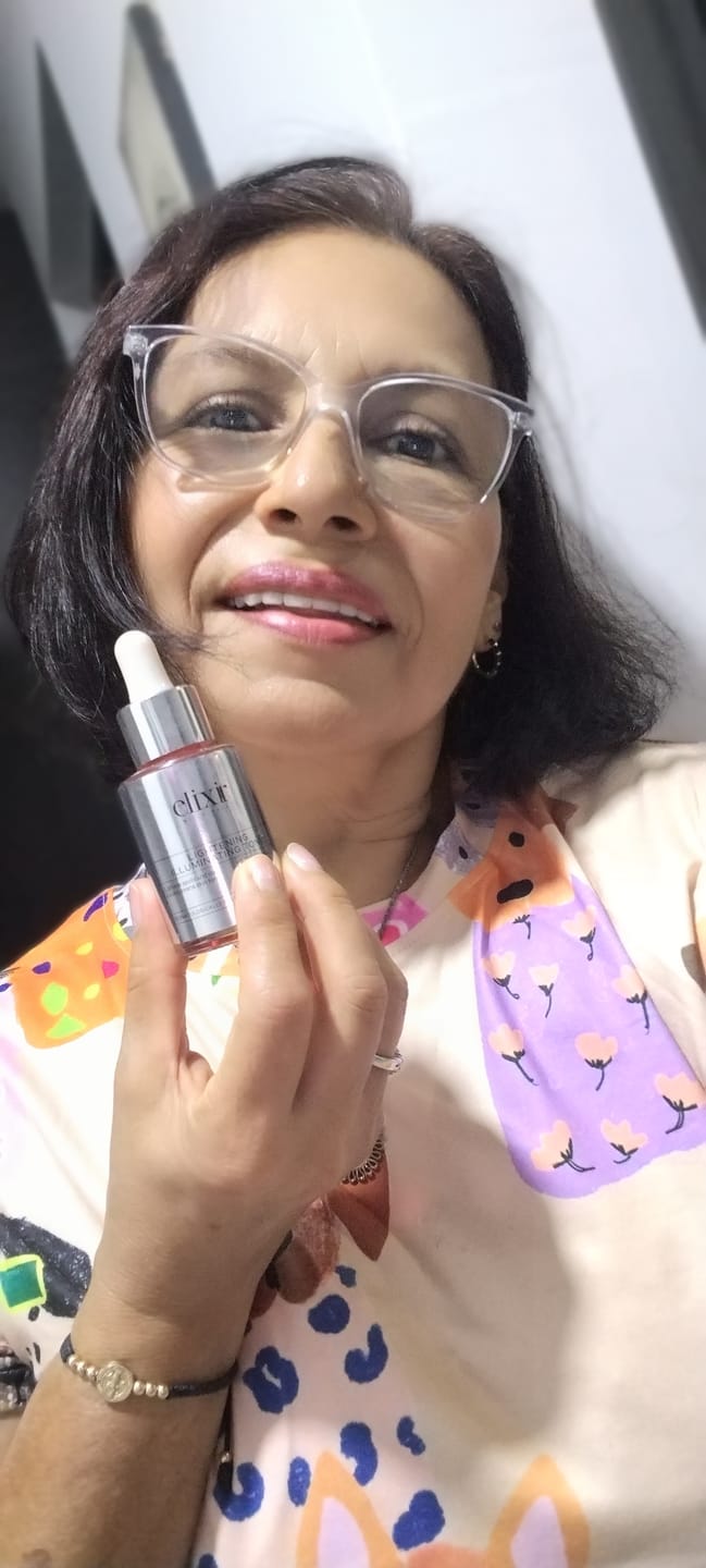 Customer photo review of Tónico Iluminador Aclarante