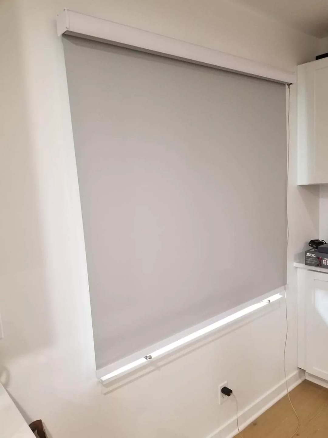 Customer photo review of Bringnox Motorized Roller Shades 100% Blackout Bermuda