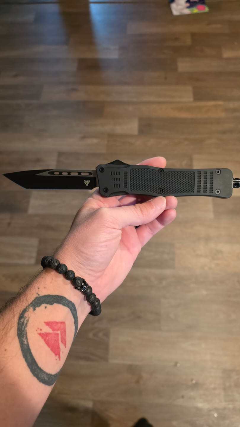 Customer photo review of Black Phantom D/A OTF (Multiple Blade Styles Available)