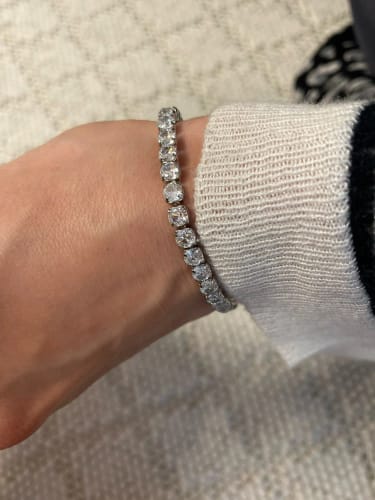 Customer photo review of Round Cut Zirconia Tennis Bracelet