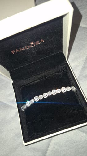 Customer photo review of PULSERA BRAZALETE PANDORA TENIS HALO CORAZONES PLATA .925 + KIT DE REGALO