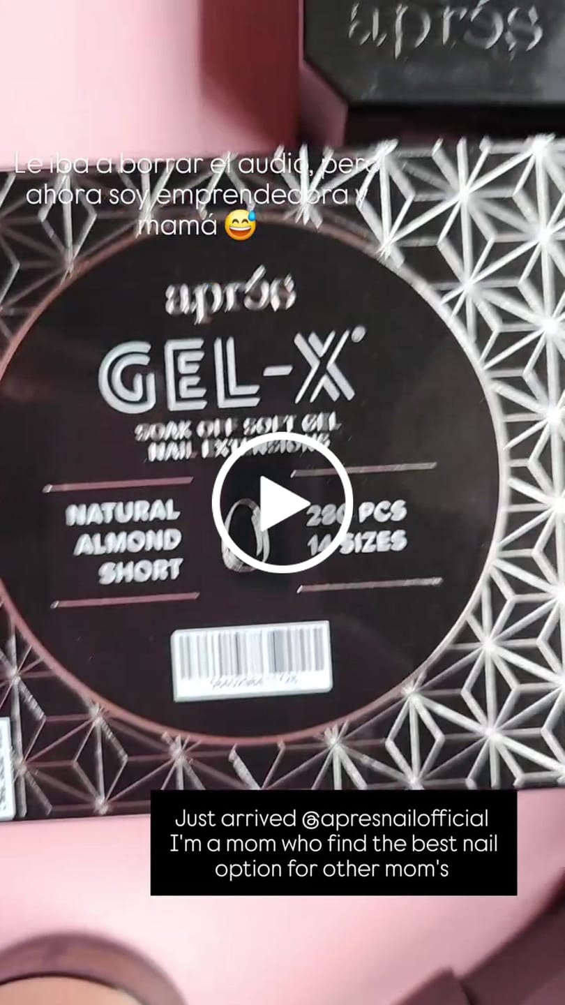 Customer video review of Gel-X® Tips Natural Coffin Corto (280und)