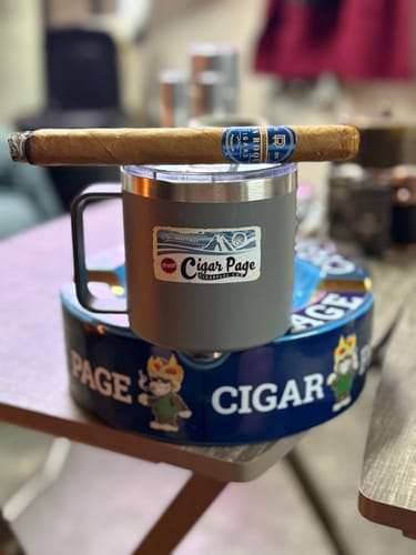 Customer photo review of El Presidente