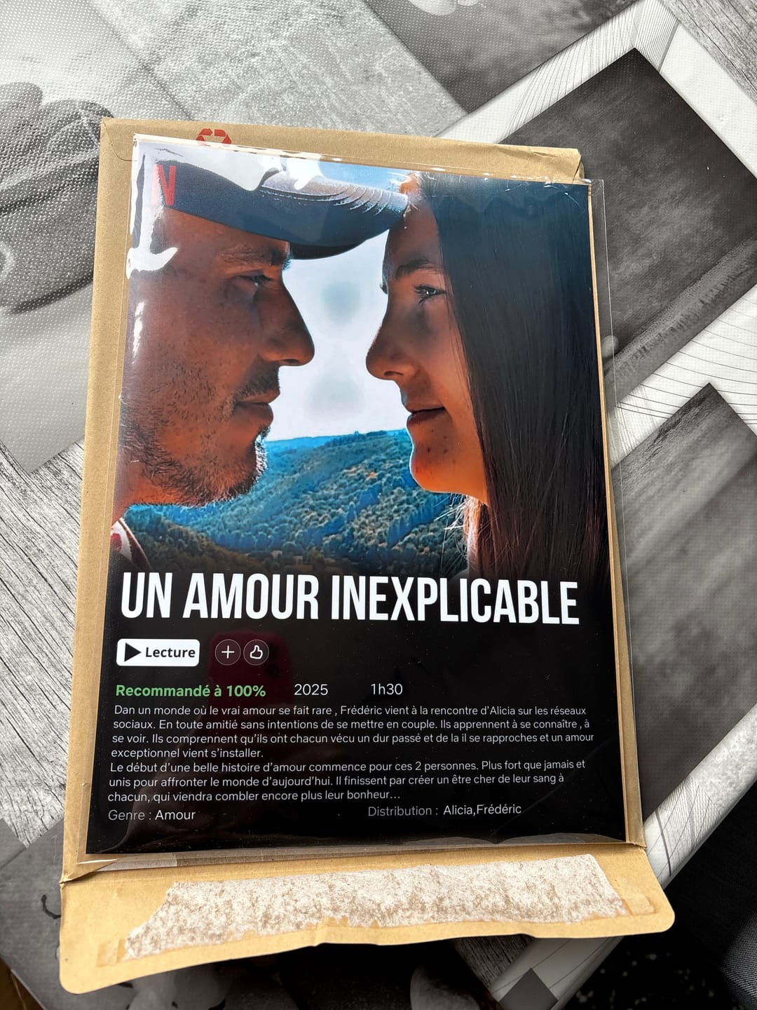 Customer photo review of Notre Propre Film - Affiche personnalisée