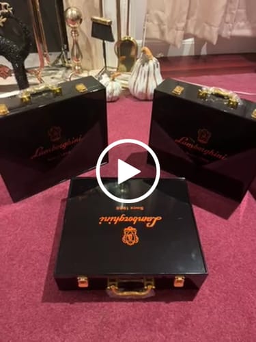Customer video review of Lamborghini Ultimate: Trescone, Era, Red & White with Gift Case