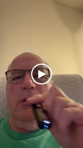 Customer video review of Breeze Pro Disposable Vape