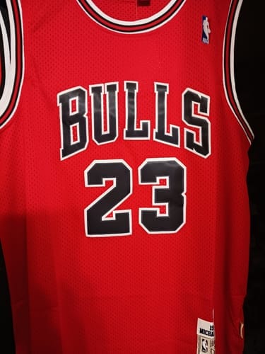 Customer photo review of NBA Michael Jordan Chicago Bulls 23 Jersey
