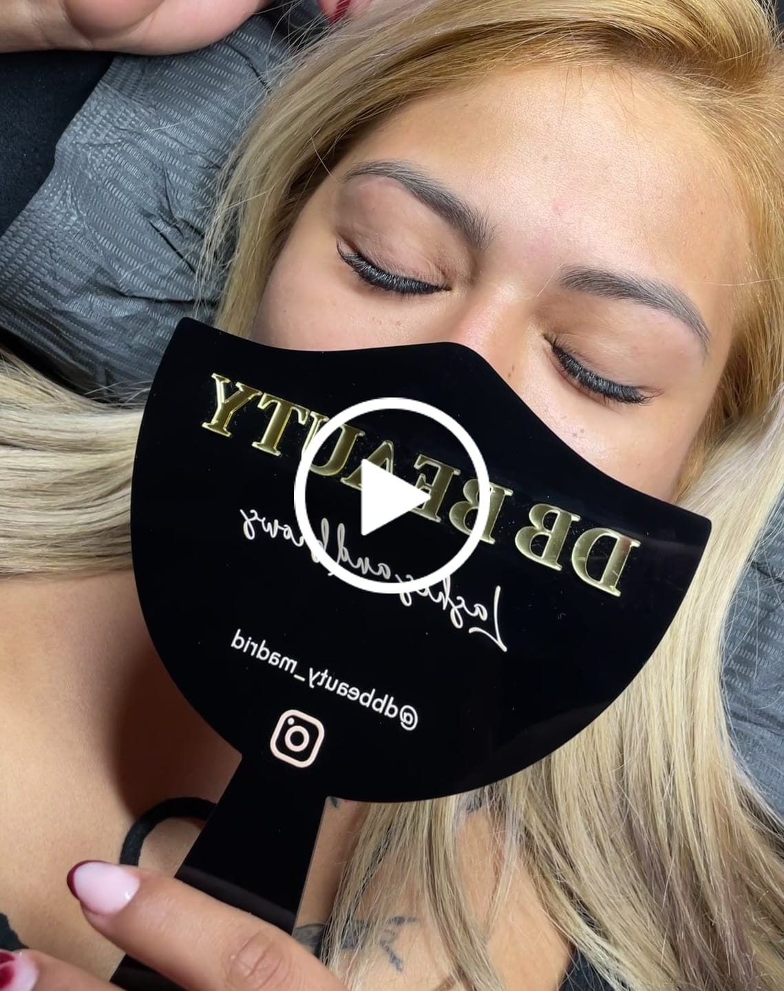 Customer video review of Flat Lashes