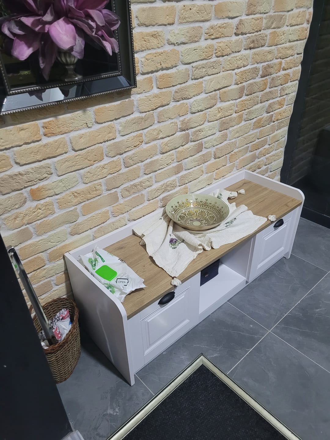 Customer photo review of Rani P2 Modern Ayakkabılık Ayakkabı Dolabı  Renk: Beyaz - S. Ceviz M1