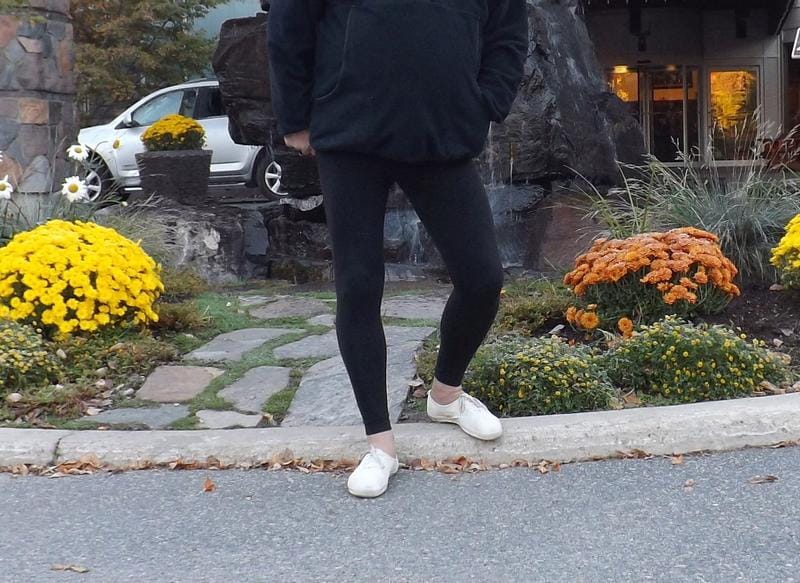 Customer photo review of The Essentials Legging / Black