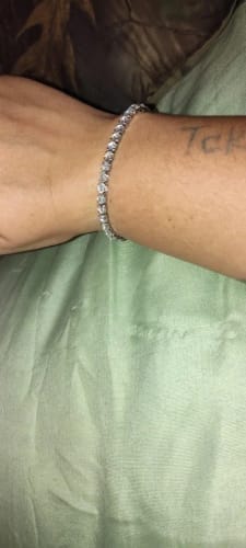 Customer photo review of Round Cut Zirconia Tennis Bracelet