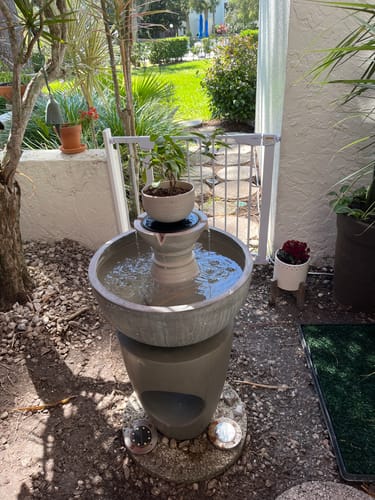 Customer photo review of Two Button Fountain Pump and Battery Compartment - no connection port