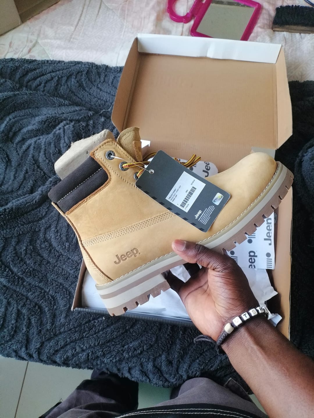 Customer photo review of Gecko Boot