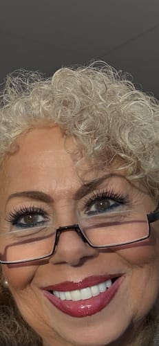 Customer photo review of Velvet Gossamer® Lash Featuring GripTex™