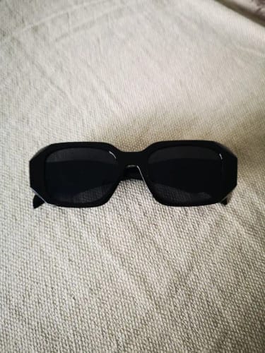 Customer photo review of Yanna sunglasses