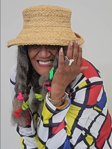 Customer photo review of Luvwin 5x5 Closure Salt & Pepper Burmese Curly Glueless Wig 100% Human Hair