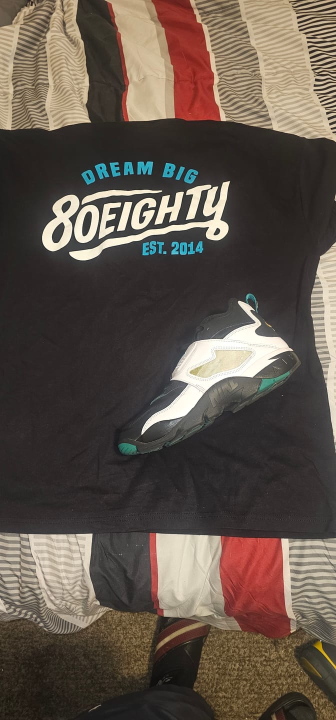 Customer photo review of 80Eighty® DreamBig Boxy Shirt