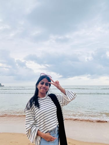 Customer photo review of Cream Stripe Crop Pullover