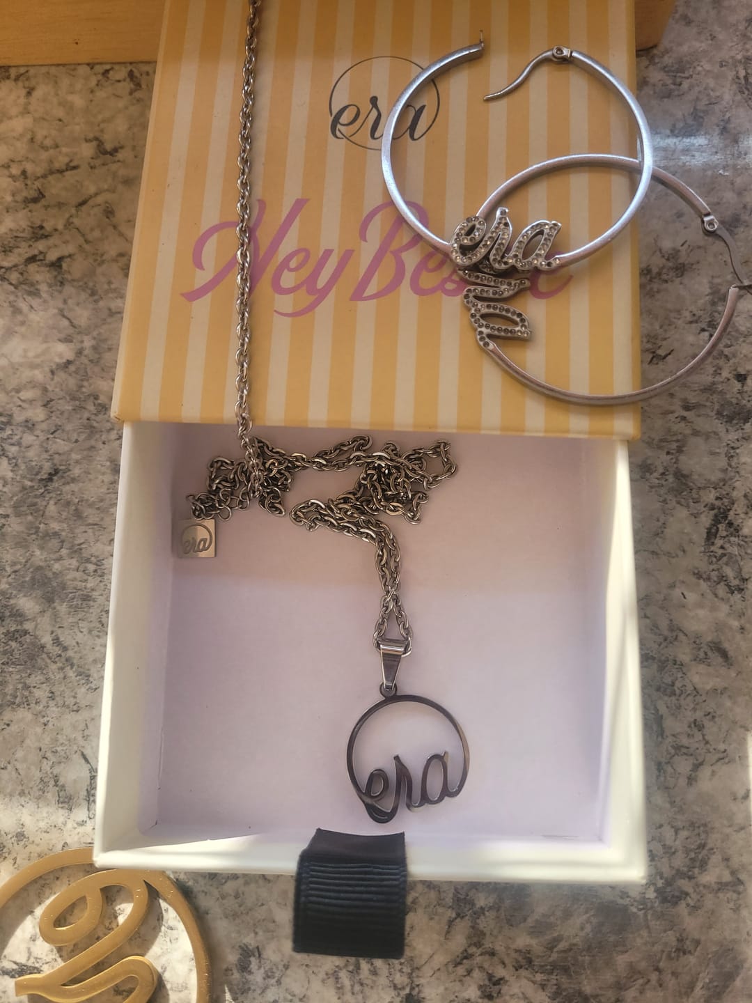 Customer photo review of Silver Era Necklace