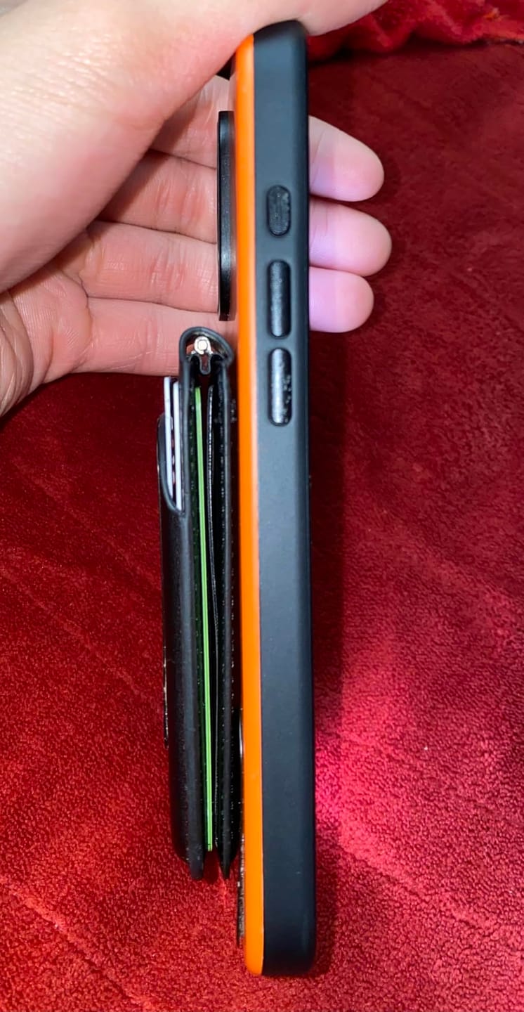 Customer photo review of MagWallet Pro