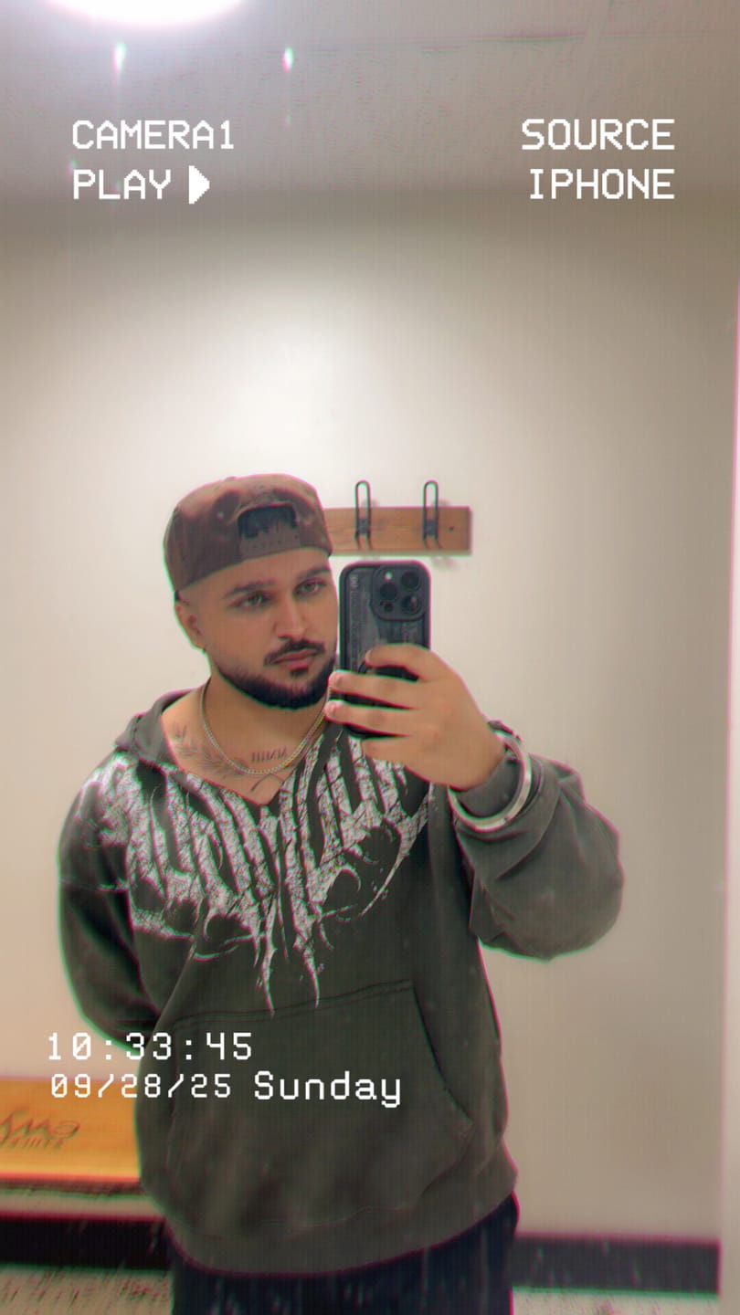 Customer photo review of 5082 - Anarchy Hoodies
