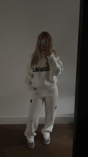 Customer photo review of KNIT HOODIE OFF WHITE