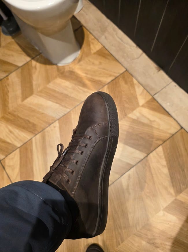 Customer photo review of Zapatilla Hombre Montblanc Chocolate