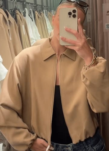 Customer photo review of Feliz Bomber Jacket