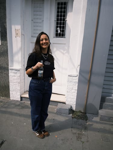 Gabriela D. review of Calça Jeans Reta Araçá Azul Escuro image 1 out of 1