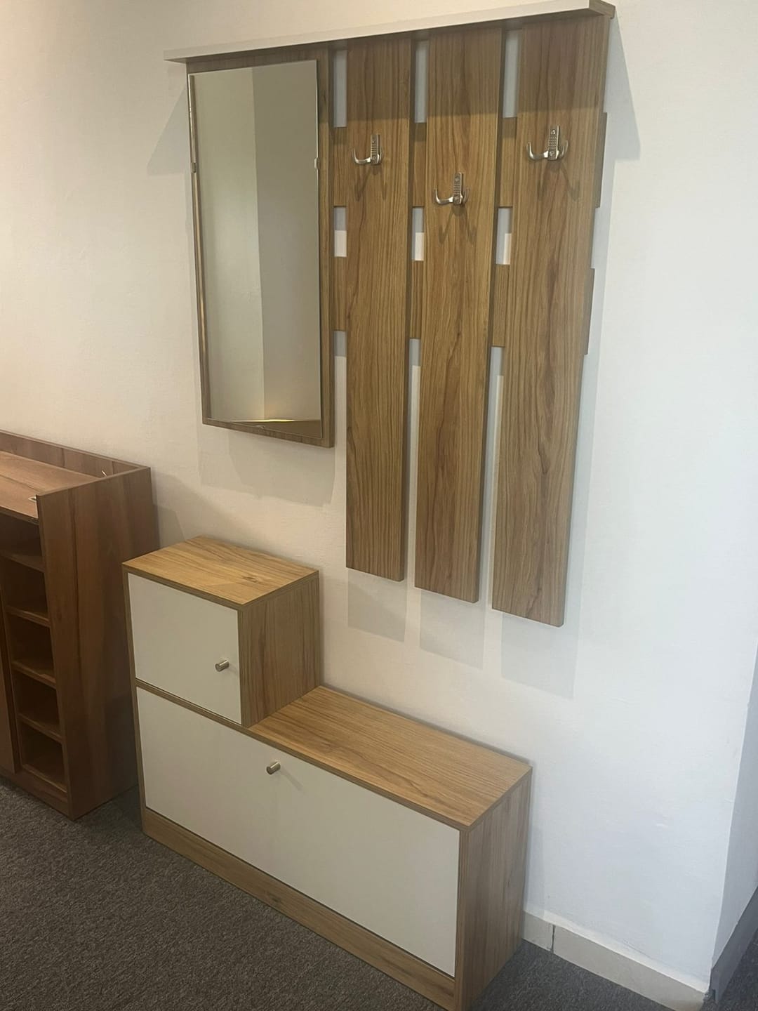 Customer photo review of Meuble d'entrée OPT v2 Meuble Chaussures - Miroir - Porte-Manteaux