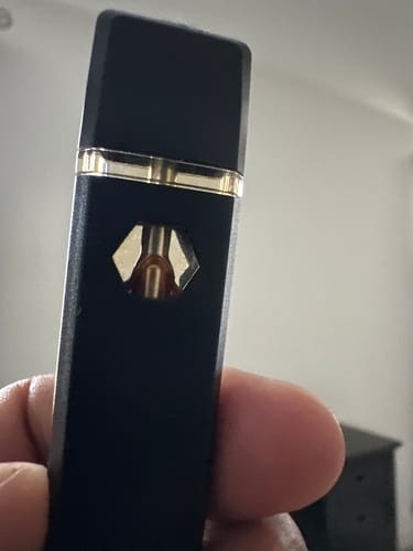 Customer photo review of 1 Gram HHC Vape Pen | Watermelon Zkittles - Indica