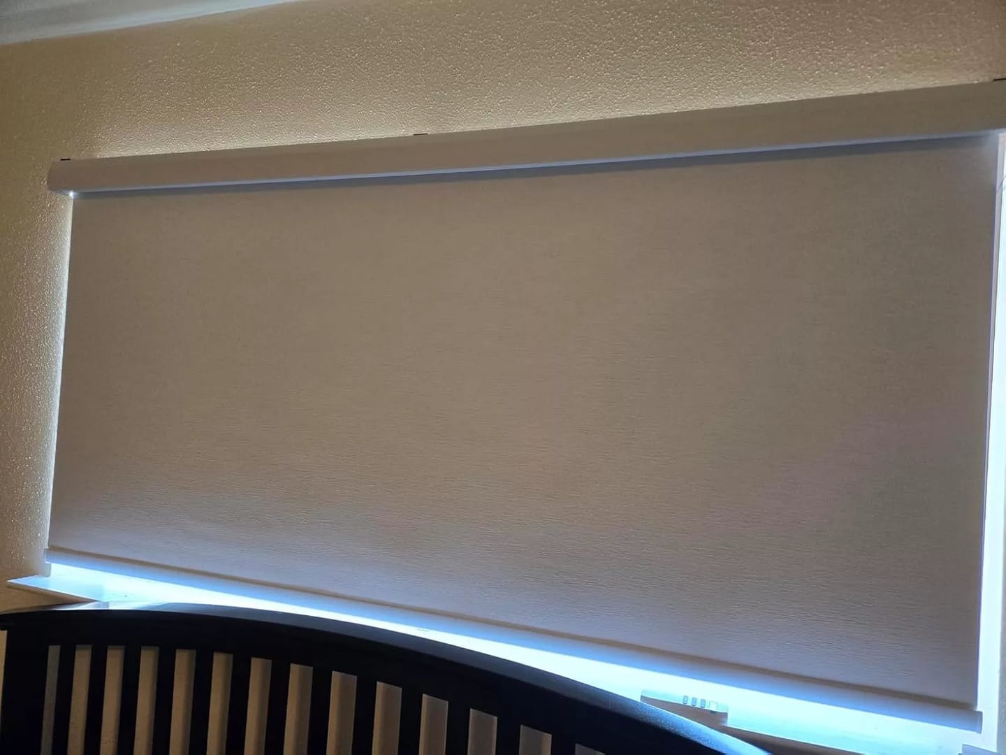 Customer photo review of Bringnox Motorized Roller Shades 100% Blackout Vigor