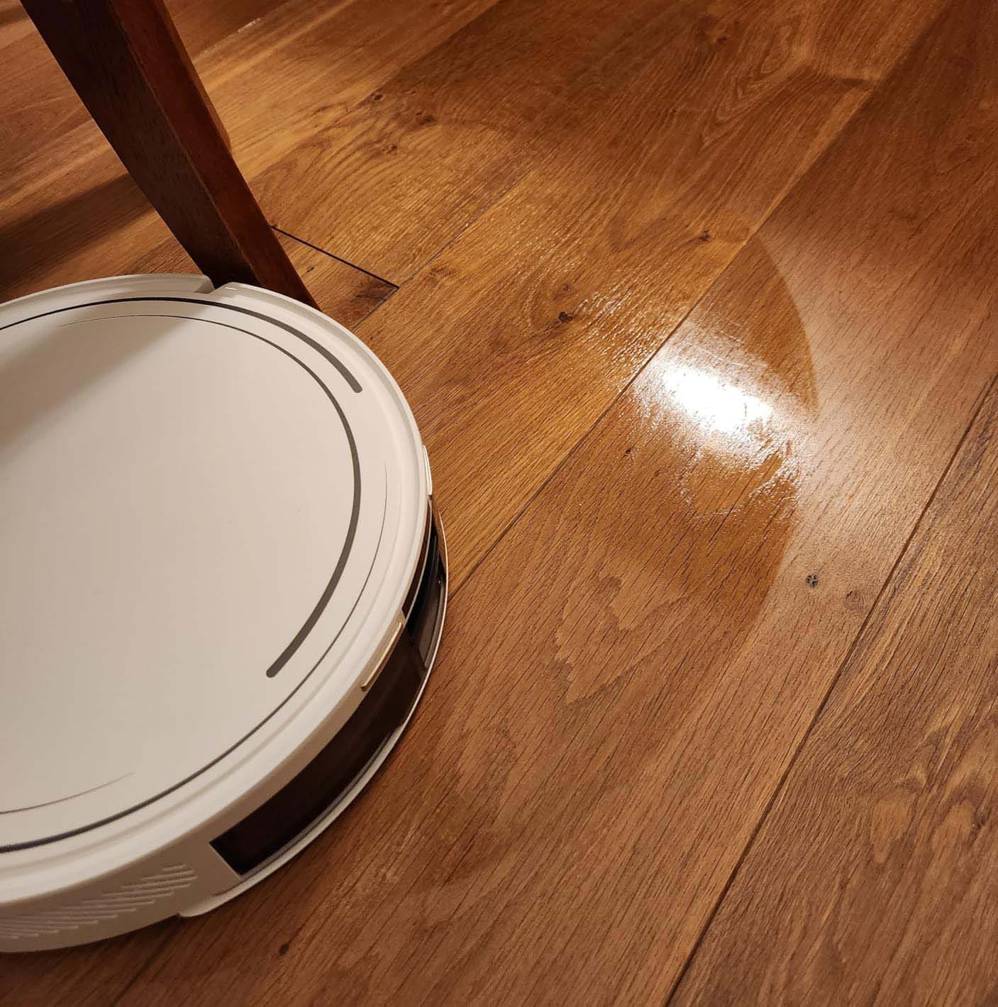 Customer photo review of Saugroboter D10 Pro – Vollautomatische Reinigung mit Wischfunktion, intelligenter Navigation und App-Steuerung für mühelose Sauberkeit