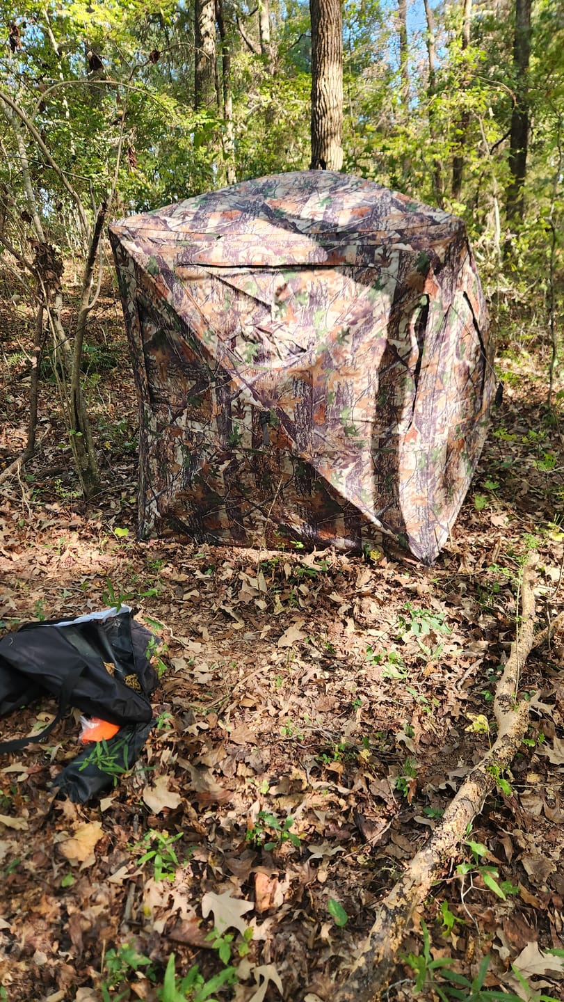 Customer photo review of Vis360 See Through Silent 4 Full Panels Deer Hunting Blind