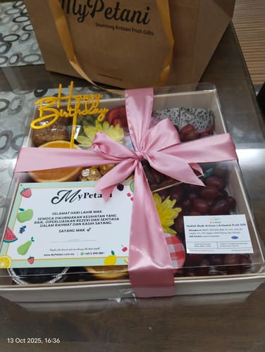 Customer photo review of Bukit Gasing Gold Fruit Grazing Platter [Malaysia]