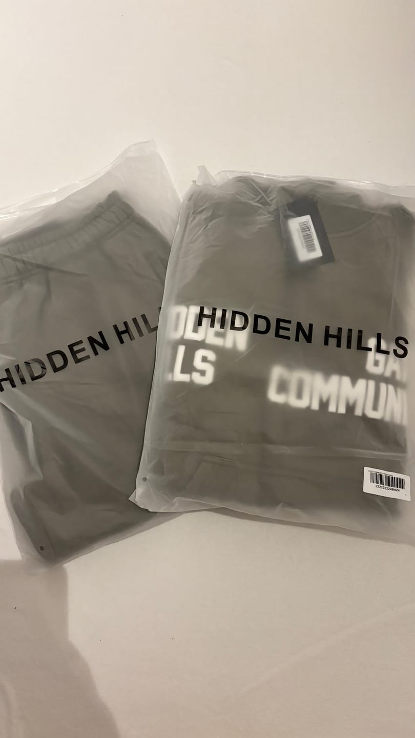 Customer photo review of GATED COMMUNITY STRAIGHT LEG SWEATPANTS SAGE