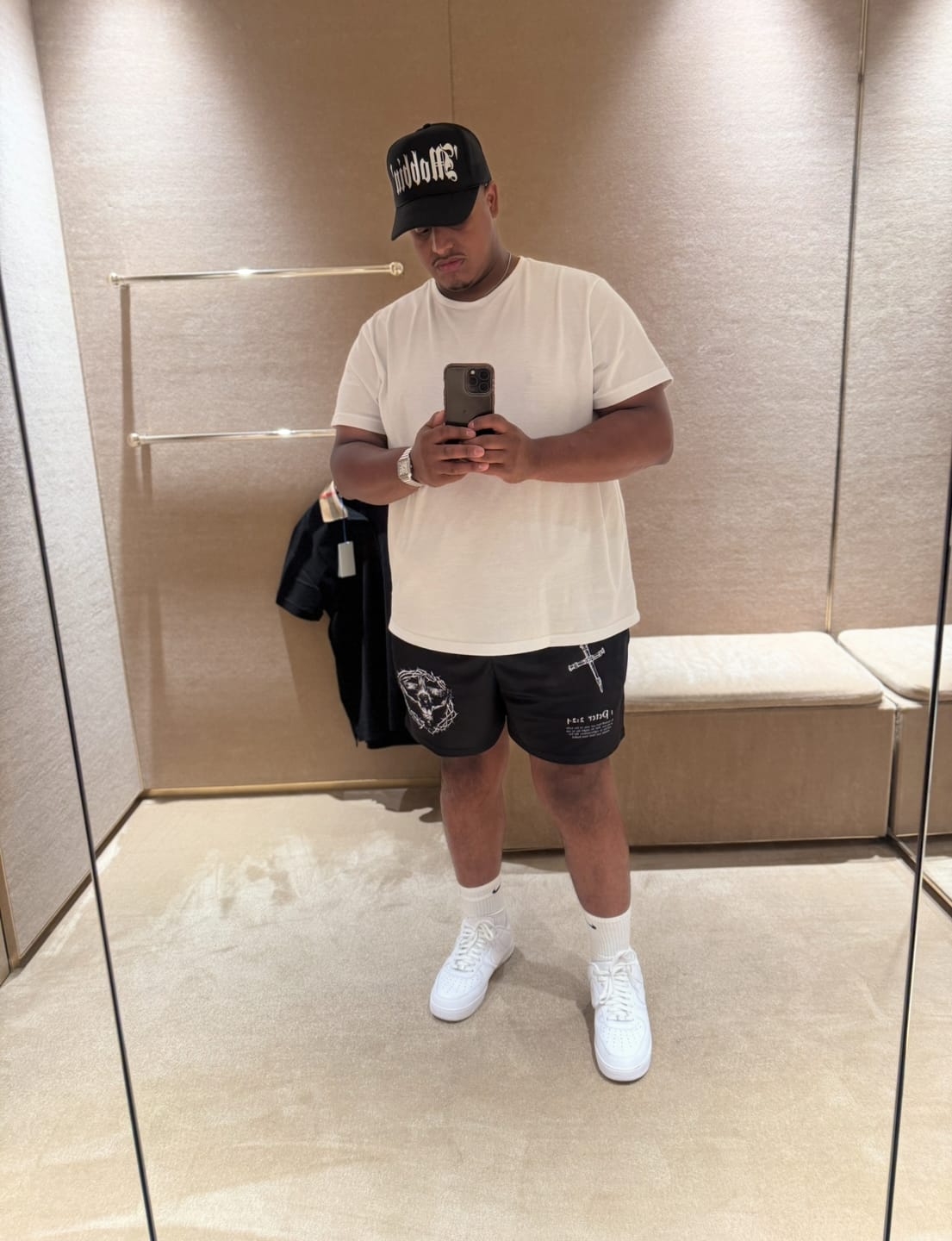 Customer photo review of Sacrificed Mesh Shorts