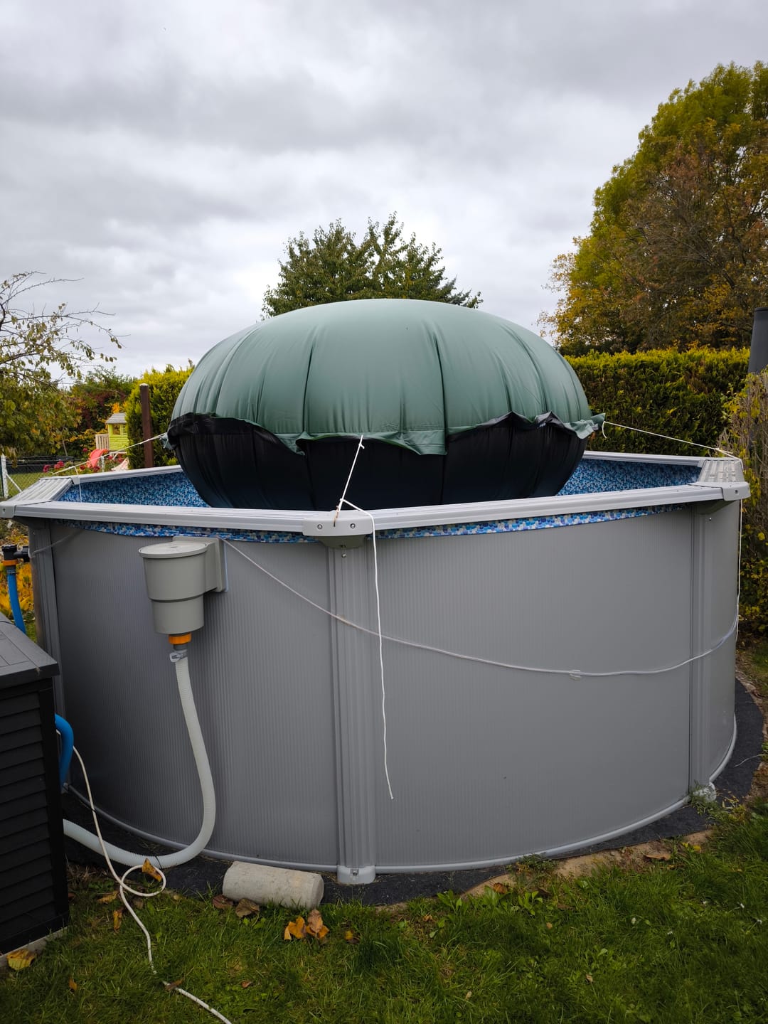 Customer photo review of Planenfux® Poolkissen XXL