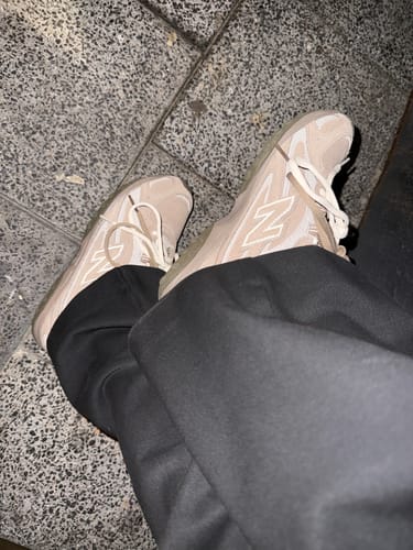 Customer photo review of New Balance 204L Mushroom Arid Stone