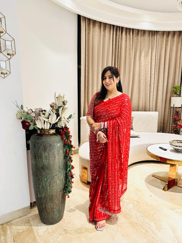 Customer photo review of Stitch & Soul Georgette Silk Saree