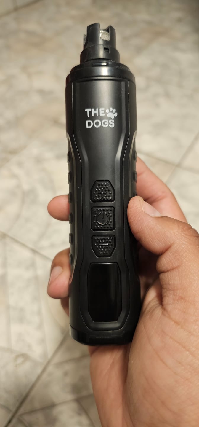 Customer photo review of Limador THE DOGS NAILS — Uñas cortas sin miedo, en casa