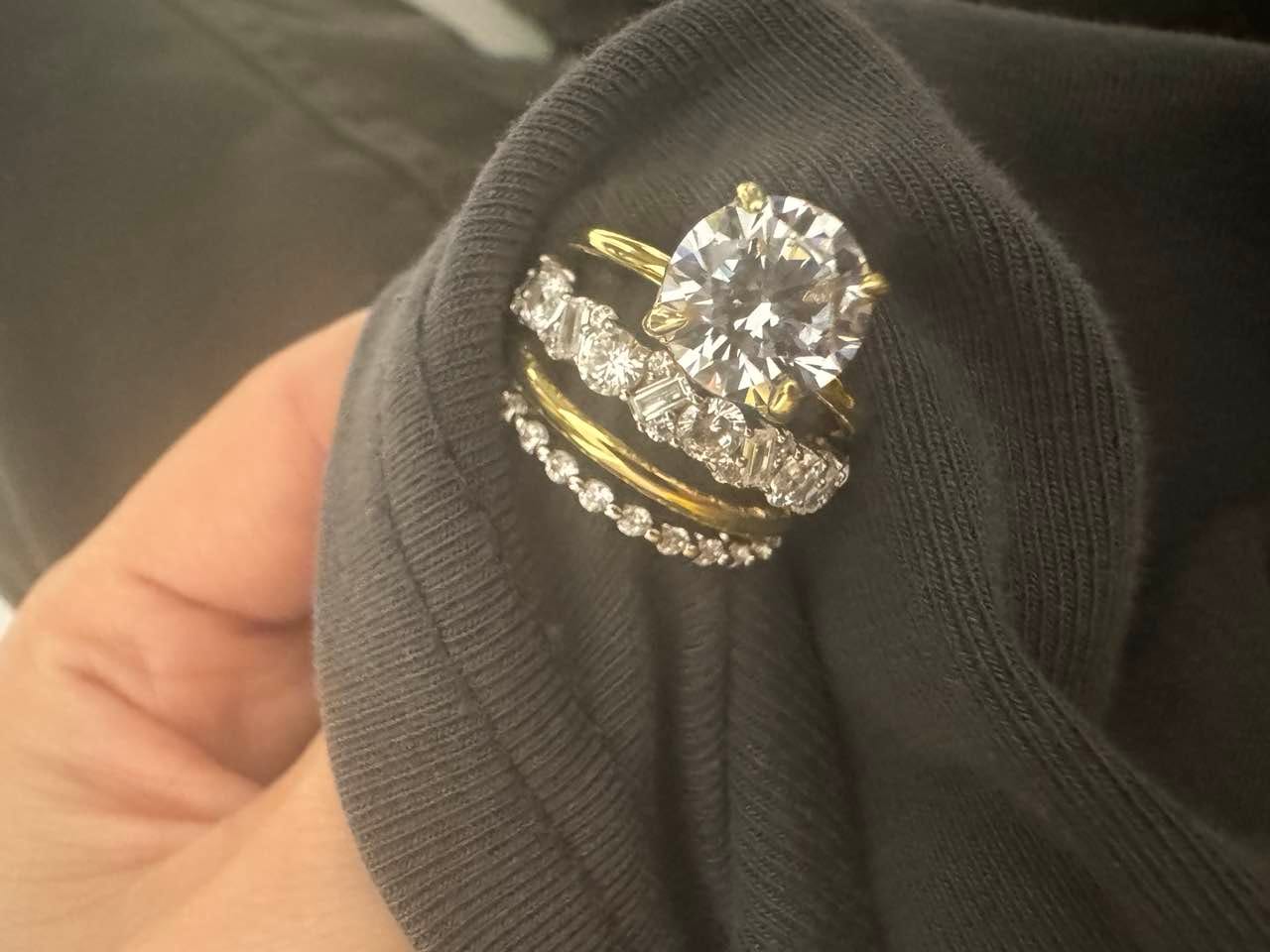Customer photo review of 4PC 2.0Ct Round Cut Wedding Ring Set With Classic Wedding Bands