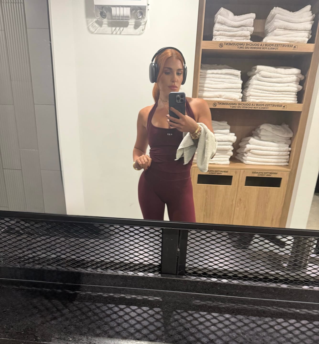 Customer photo review of The Sculpt Tank / Black-Cherry