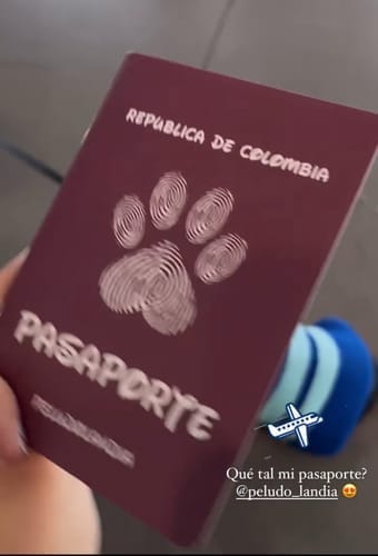 Customer photo review of Pasaporte Para Mascotas