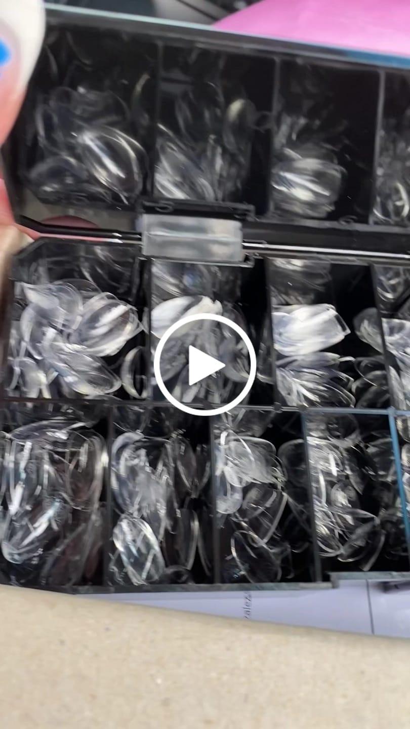 Customer video review of Gel-X® Tips Esculpido Almendra Corto (280und)