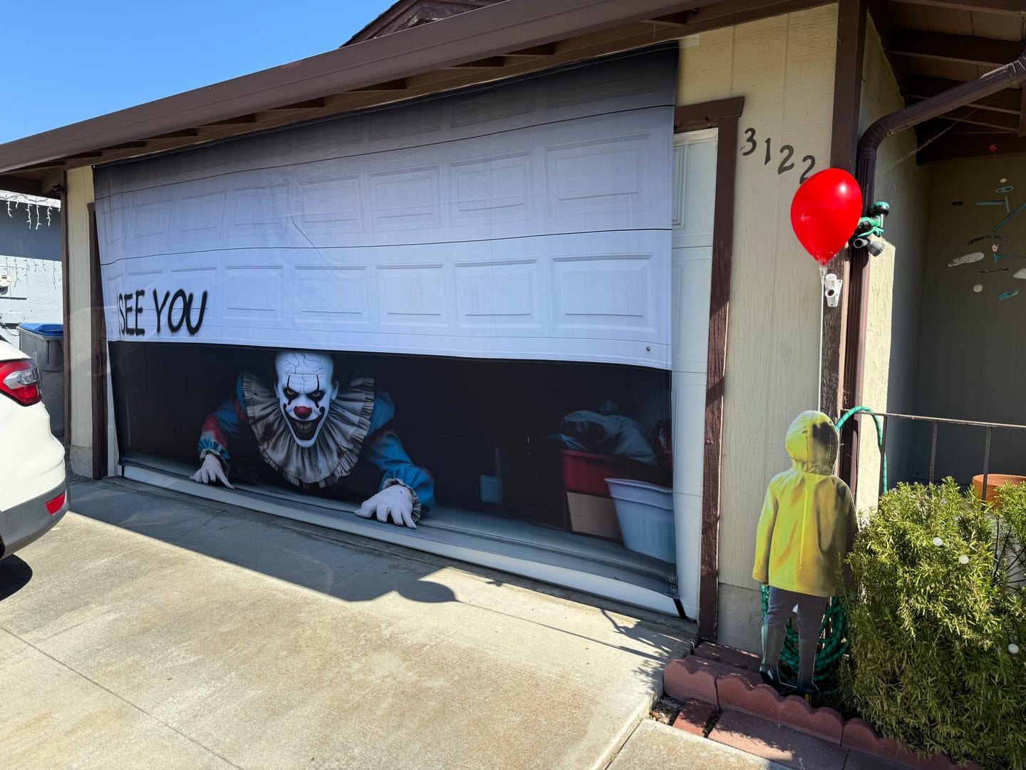 Customer photo review of PermaShine® Georgie Red Balloon Kit - IT | Pennywise | Halloween