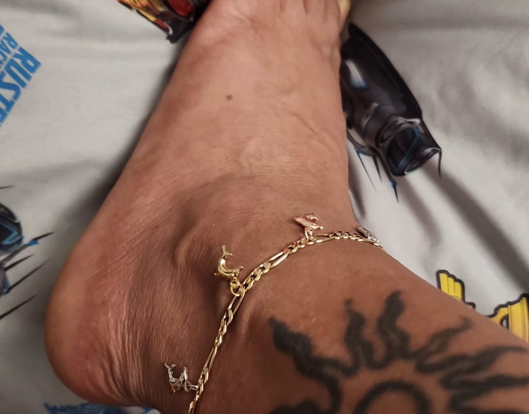 Customer photo review of 18K Gold-Filled Dolphin Charm Anklet For Women