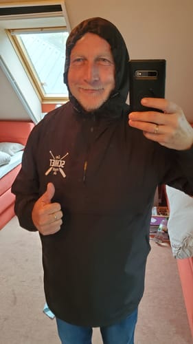 Customer photo review of Een Schiet mutt ik · Windbreaker Jacke mit Stick
