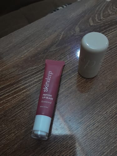 Customer photo review of Peptide Lip Glaze