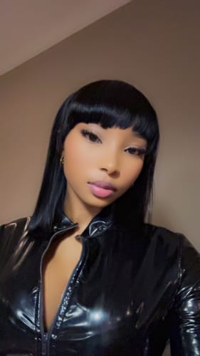 Customer photo review of Fringes : 12a Peruvian Fringe Bob Wig